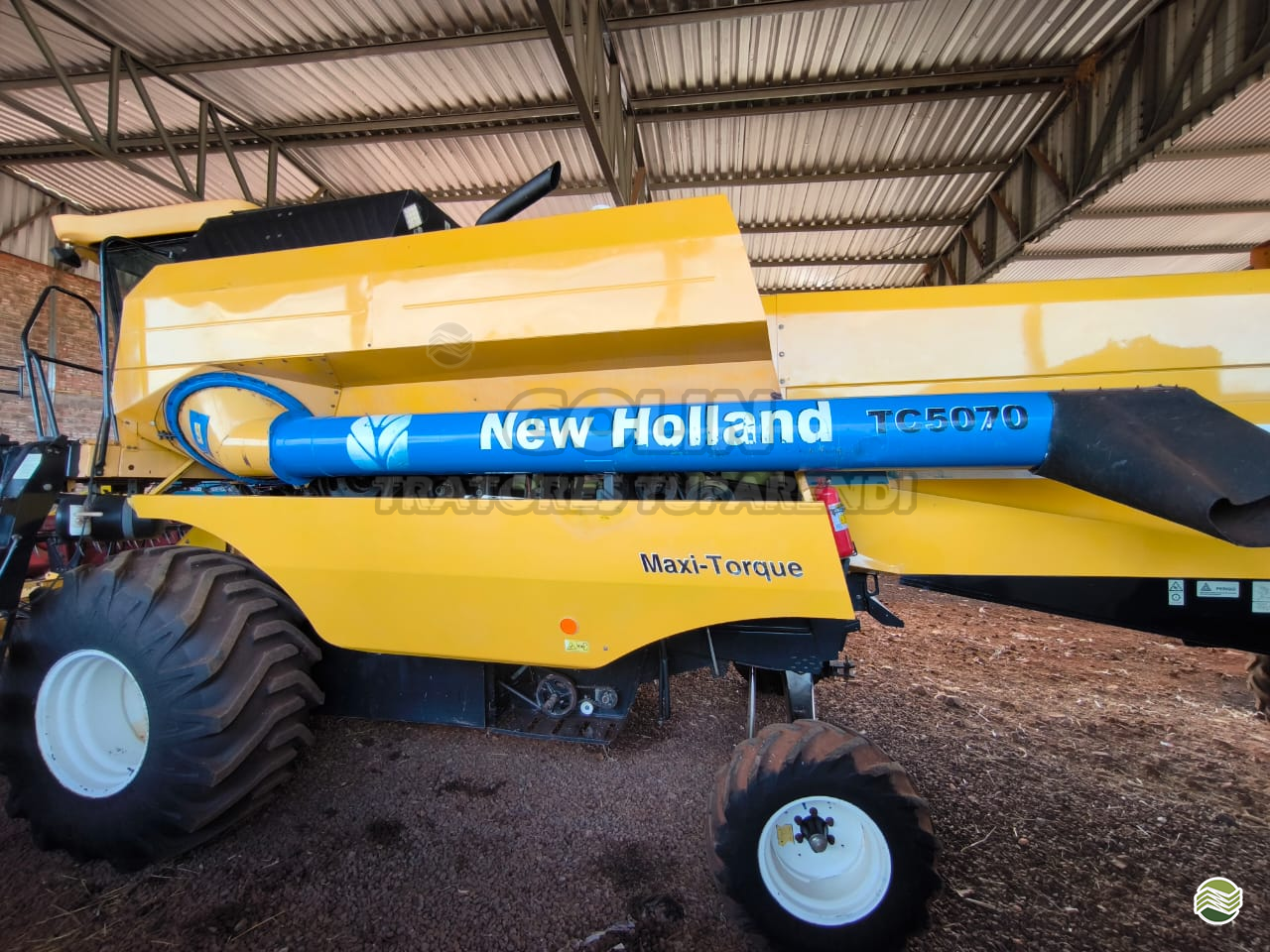 COLHEITADEIRA NEW HOLLAND TC 5070 Golin Tratores TUPARENDI RIO GRANDE DO SUL RS